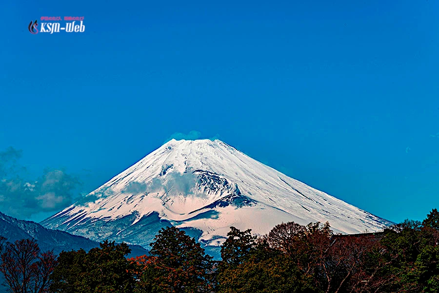 三島から見た富士山の写真